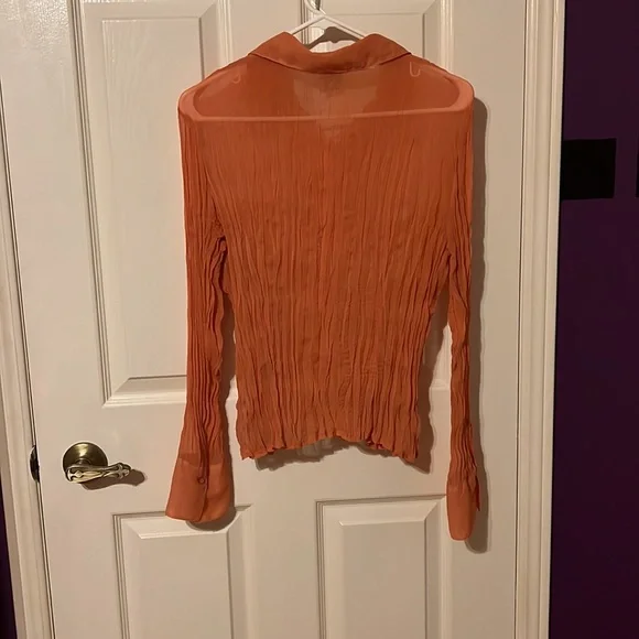 Button-Up Blouse - Picture 4 of 4